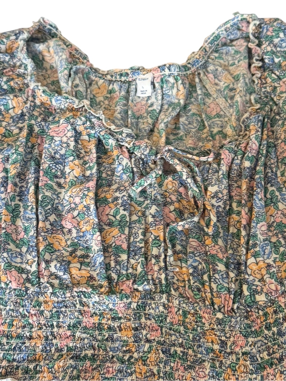 Old Navy ~ Waist-Defined ~ Smocked Floral-Print ~ Midi Dress ~ Delicate Florals - Picture 6 of 7